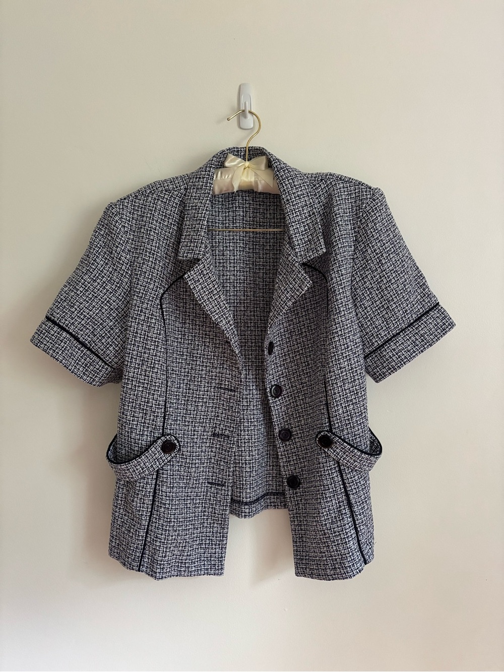 Vintage Vicki Wayne Classic Navy & White Tweed Short-Sleeve Button Jacket/Too